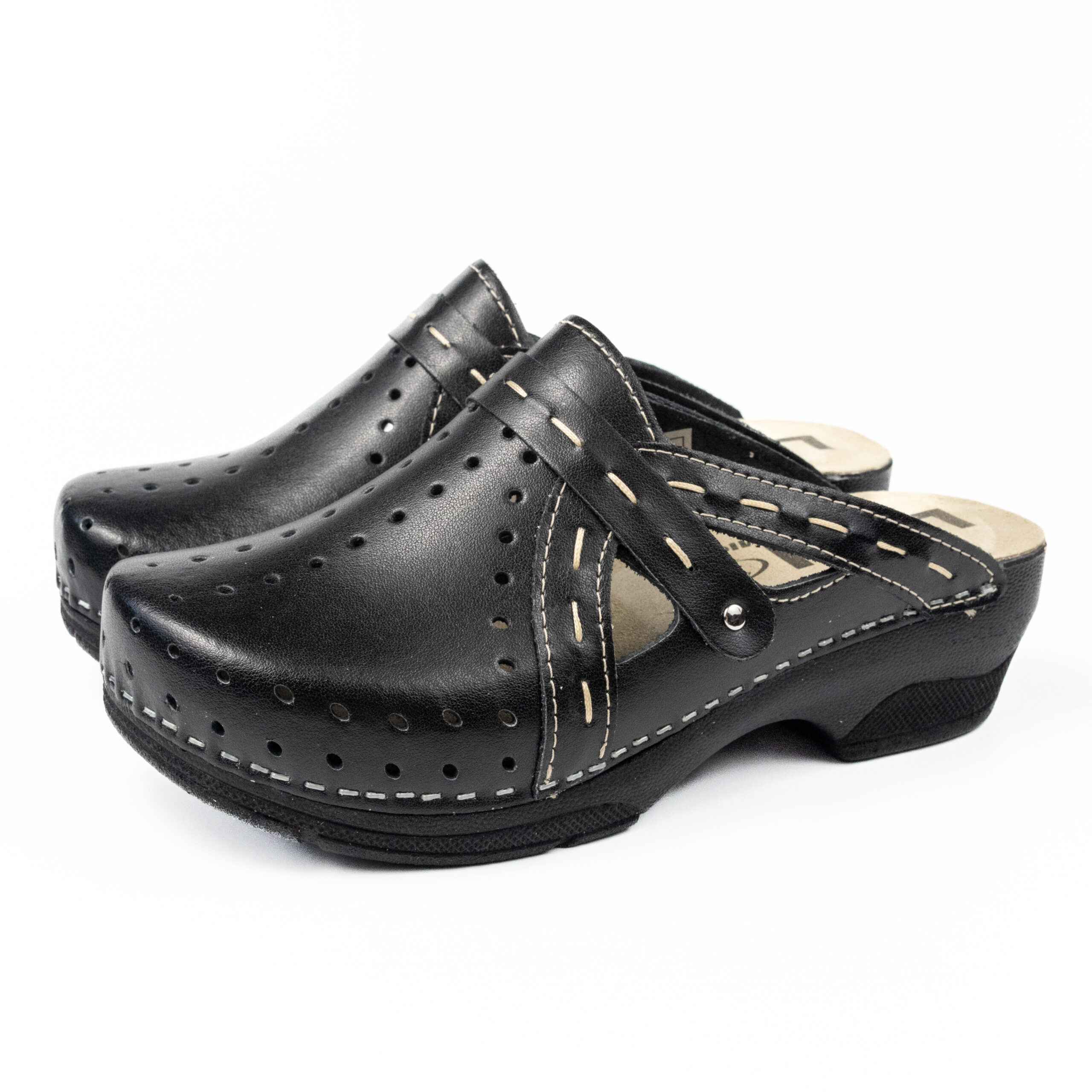 Ортопедично дамско сабо от естествена кожа – черно, с перфорации