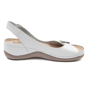 Елегантни анатомични сандали в бял цвят 408/18