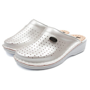 Ортопедично дамско сабо в свят бяла перла