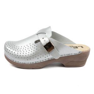 Ортопедично сабо е сребрист цвят 505/B31